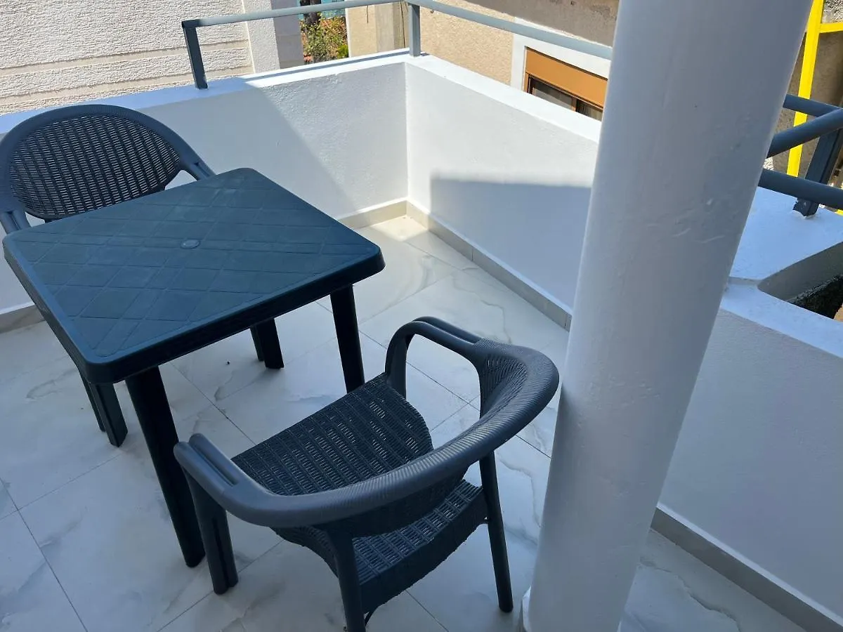 Appartamento Ion Sea View Ksamil 0*,