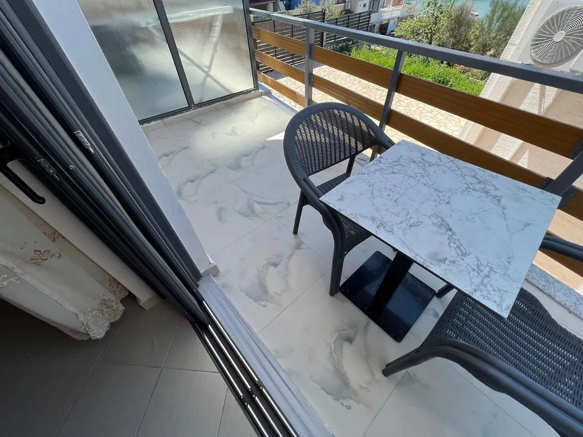 Ion Sea View Apartment Ksamil