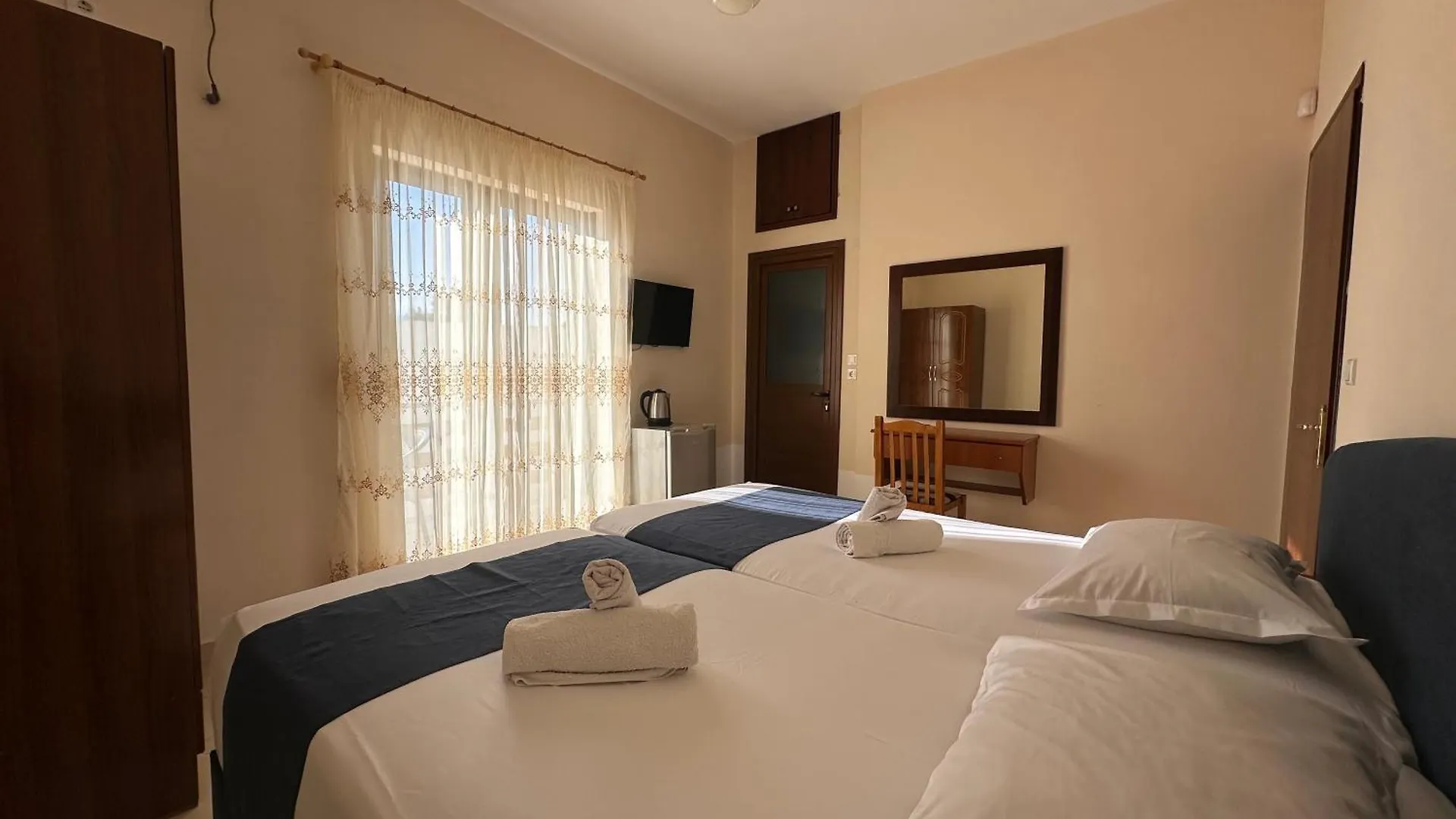 Ion Sea View Apartment Ksamil